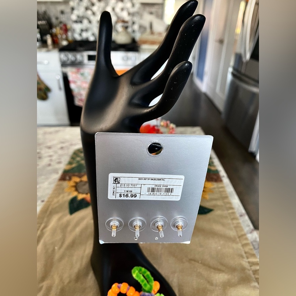 SUGARFIX by BAUBLEBAR | 2 pairs of Pumpkin Trick or Treat Halloween Earrings - Picture 4 of 8